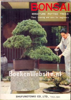 Bonsai, minature potted trees