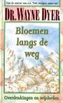 Bloemen langs de weg