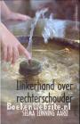 Linkerhand over rechterschouder